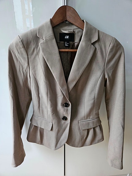 H&M jakku 34