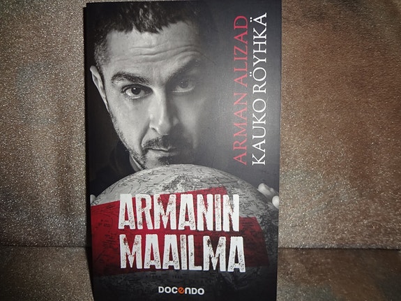 KAUKO RÖYHKÄ:  Arman Alizad pokkari