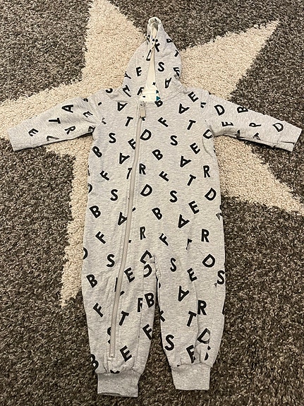 Collegehaalari (Jumpsuit) koko 80cm