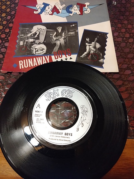 Stray Cats 7" Runaway boys