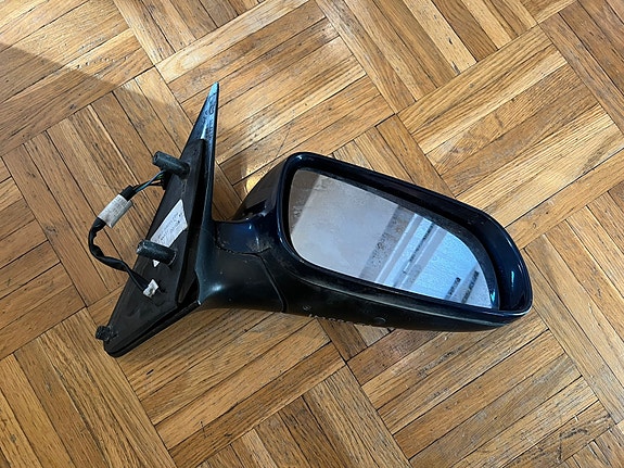 Subaru Impreza 1998 facelift sähköpeili oik.