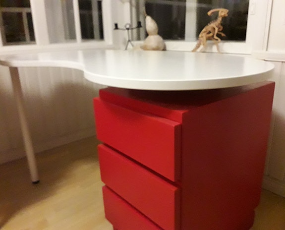 Pöytälevy 140x61 Ikea 2kpl kaareva
