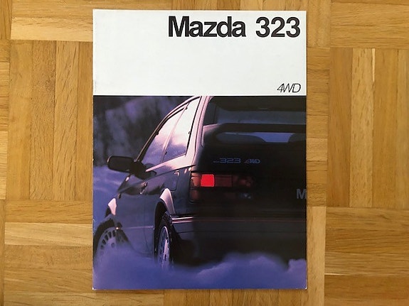 Esite Mazda 323 4WD vuodelta 1986