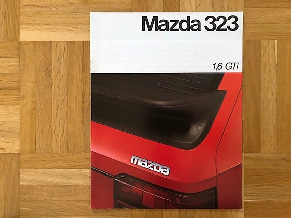Esite Mazda 323 1,6 GTi vuodelta 1986