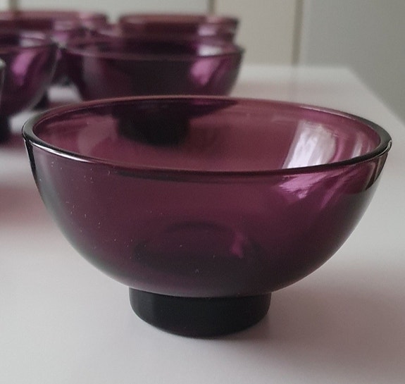 Kaunis kahdeksan kulhon setti Karhula-Iittala