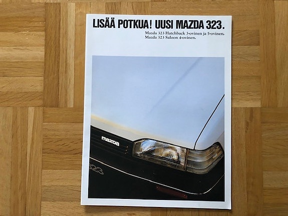 Esite Mazda 323 BF vuodelta 1987