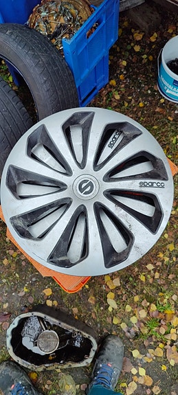 Sparco 16 tuuman pölykapselit