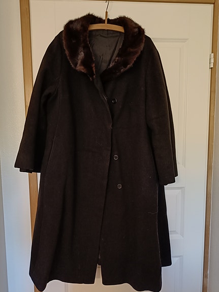 Product image 1 of 9