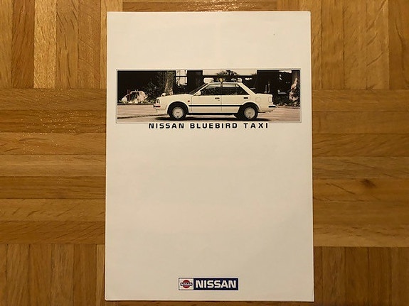 Esite Nissan Bluebird T12 U11 Taksi vuodelta 1986