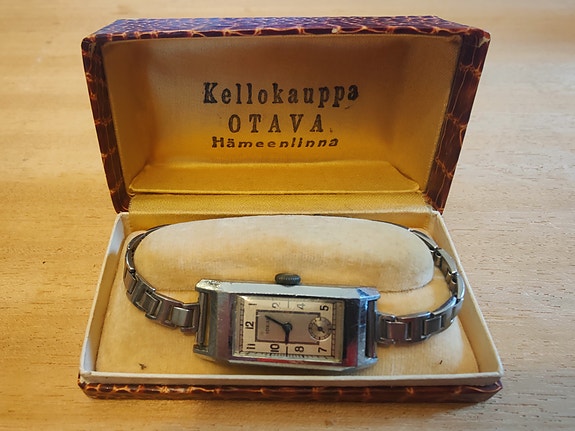 Vintage Boden Edelstahl naisten rannekello.