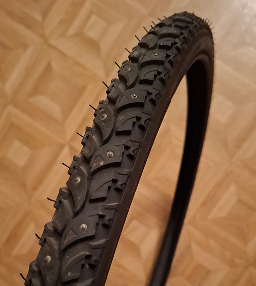 Nokia Hakkapeliitta W106 nastarengas 37-622