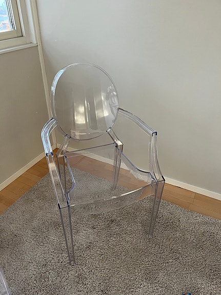 Kartell Louis Ghost tuoli