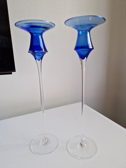 Korkeat ja näyttävät Cecilia kynttilänjalat, Iittala, design Valto Kokko