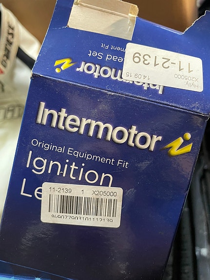 Mondeo mk1 zetec tulpanjohdot ja tulpat