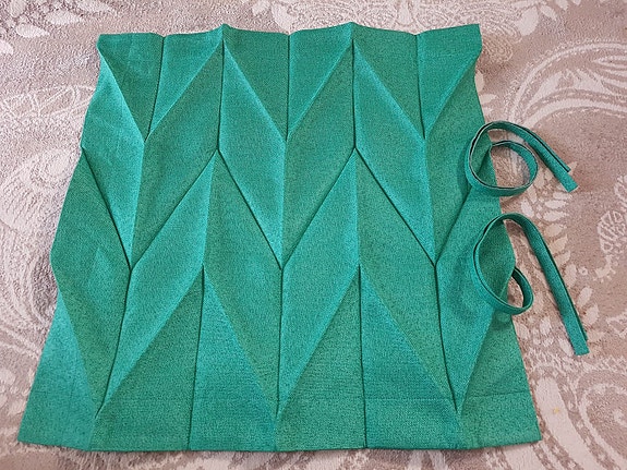 Uusi Iittala vihreä Tyynynpäällinen