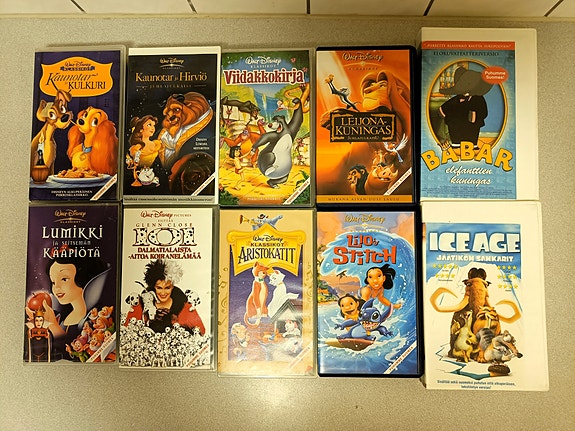 DISNEY VHS klassikko elokuvat 10 kpl
