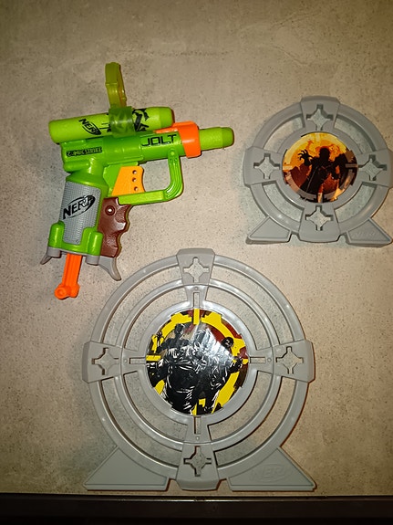 Nerf zombie strike