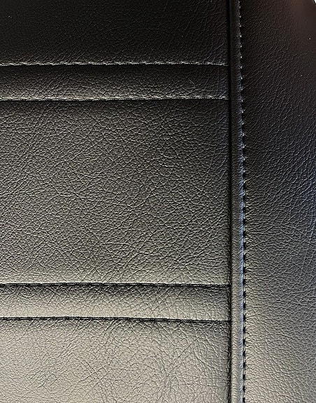Merkkikohtainen istuinsuojasarja Volkswagen Transporter 1+2 istuimet vm. 2015-