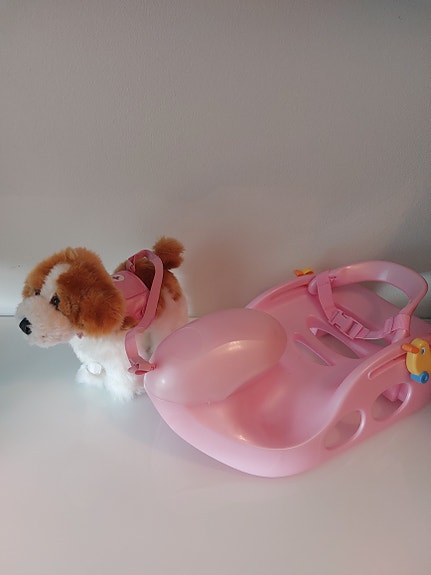 Baby Born koira ja reki