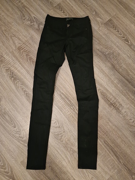 Guess farkut size 24