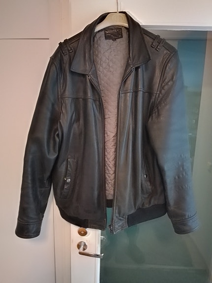 Lämmin nahkatakki  koko 56