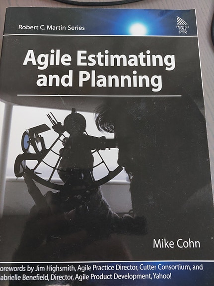 Agile Estimating and Planning ja muita Agile kirjoja