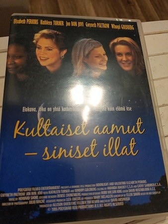 Kultaiset aamut, siniset sillat DVD