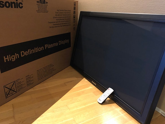 Panasonic 42” TH-42PH30ER -näyttö