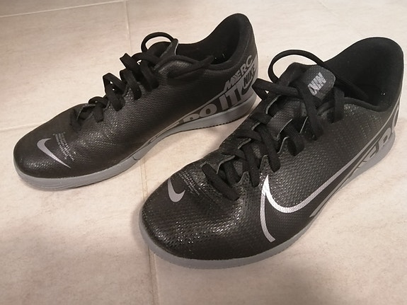 Nike mercurial futsal kengät 35,5