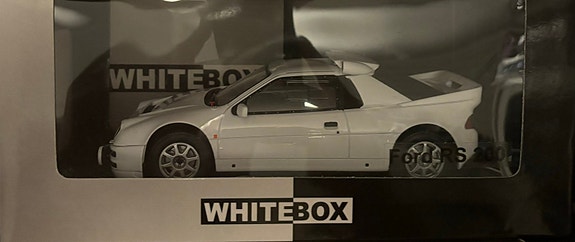 1/24 Pienoismalli Ford RS 200