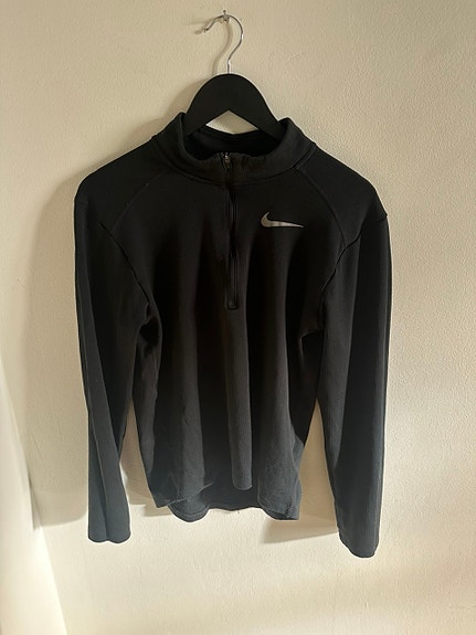 Nike pitkähihainen treenipaita