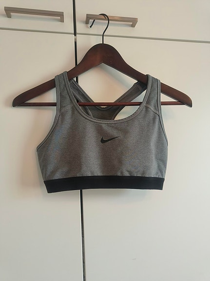 Nike harmaat urheiluliivit m