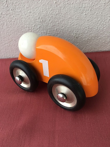 Ranskalainen auto/keräilylelu. Design. Vintage.
