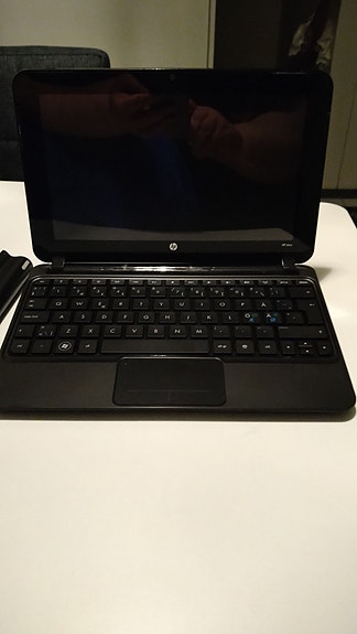 HP mini läppäri 210-1023eo