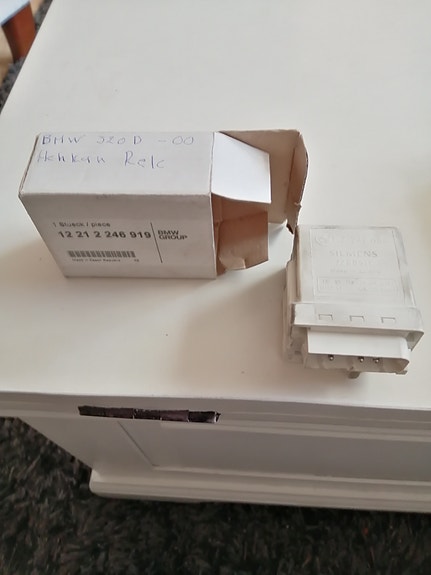 Hehku rele. Bmw 320 d. - 00vm