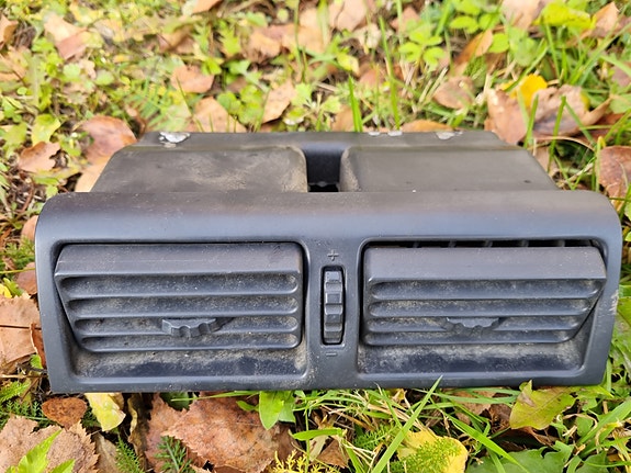 Lämmityslaitteen suulake, keskimmäinen - Citroen ZX