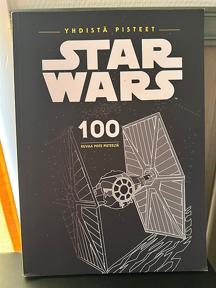 Star Wars 100 kuvaa piste pisteeltä