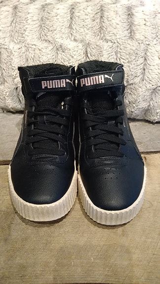 Puma mustat tennarit