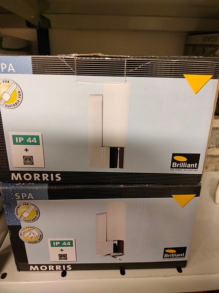 2kpl Brilliant Morris valaisin IP44.