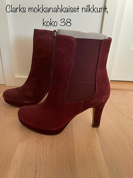 Clarks mokkanahkaiset nilkkurit