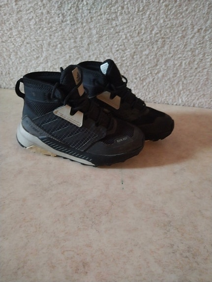 Adidas terrex välikausikengät 28