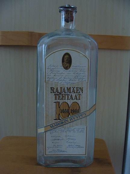 Vanhoja pulloja