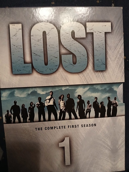 Lost 1.tuotantokausi DVD, 7 levyä