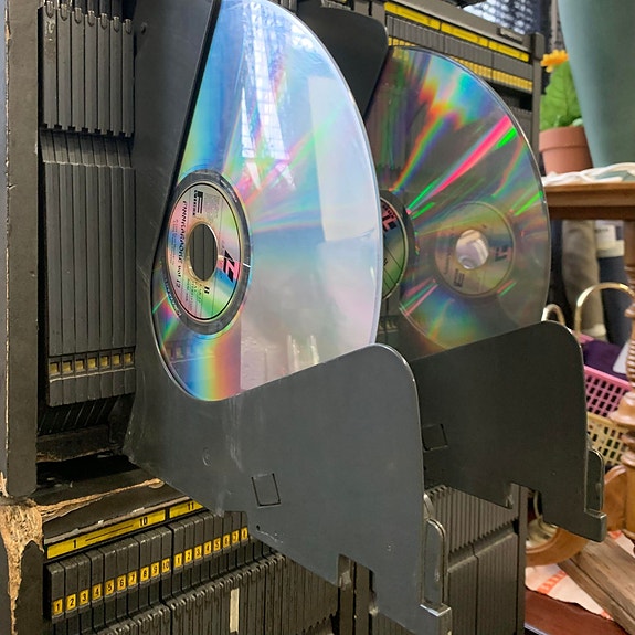 Product image 1 of 3