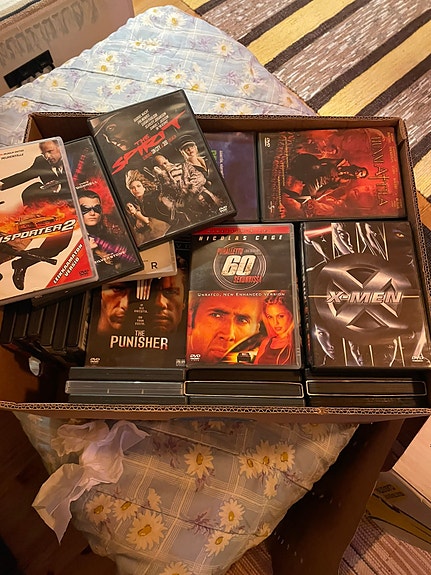 DVD leffoja (lista valikoimasta kuvauksessa))