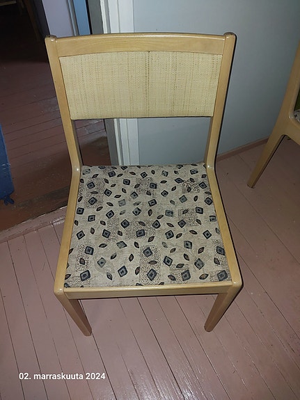 Keittiön tuoli