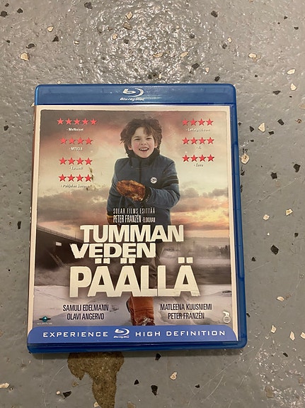 Tumman veden päällä blu ray