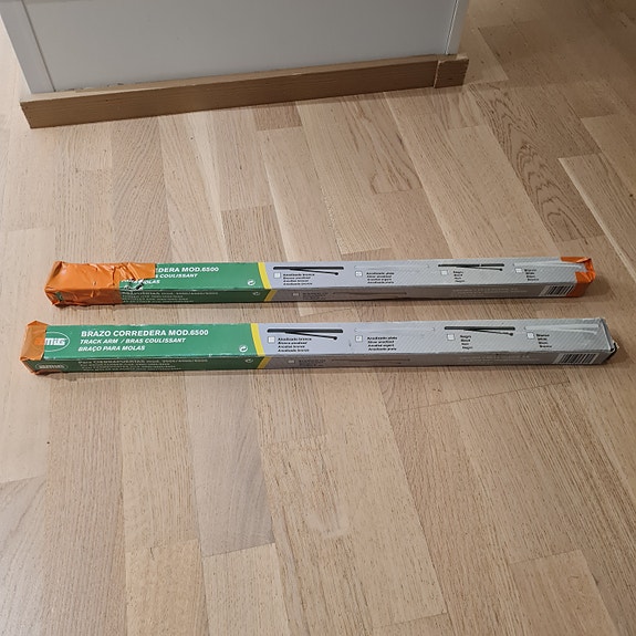 Product image 1 of 4