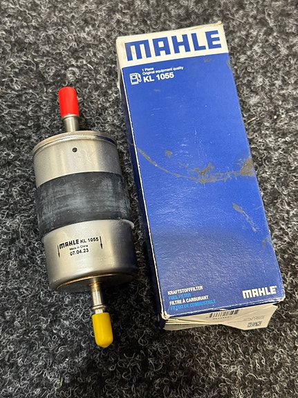 MAHLE Polttoainesuodatin Volvo bensiini