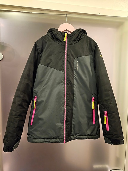 Icepeak toppatakki koko 140